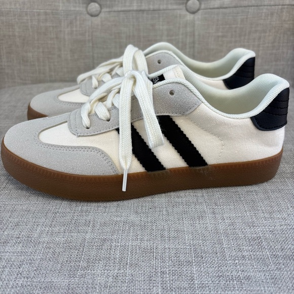 Classic Striped White and Black Sneakers - Picture 3 of 5